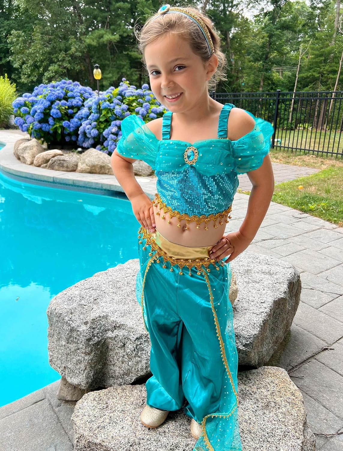 Shining Arabian Princess Costume For Girls Party Time in Brightest Blue